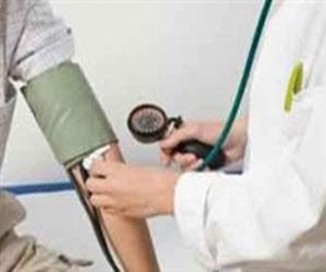   مصر اليوم - معًا نبني مصر تنظم قافلتين طبيتين في السويس