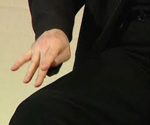   مصر اليوم - فريق بحثي ياباني يحقق تحسنًا في أعراض الشلل الرعاش