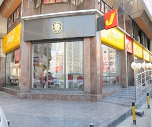   مصر اليوم - إعادة افتتاح فرع مطعم جسميز البحريني بعد تجديده كليًا