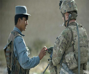   مصر اليوم - مقتل طفلين أفغانيين يدفع الناتو للاعتذار