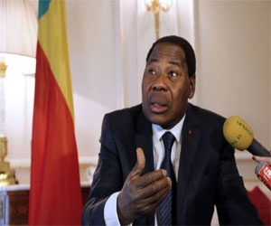   مصر اليوم - اتهام رجل أعمال بالوقوف وراء محاولة انقلاب في بنين