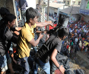   مصر اليوم - مقتل 3 أشخاص في بنغلادش إثر مواجهات بين الأمن ومحتجين