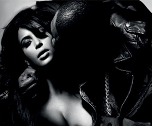   مصر اليوم - كيم كارديشان مثيرة في صور حميمية مع عشيقها كاني