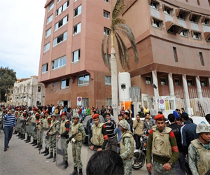   مصر اليوم - . مرسي يدرس الاعتماد كليًاعلى الجيش في بورسعيد