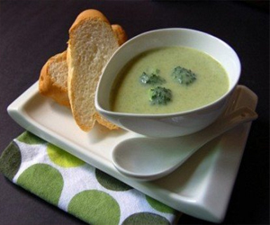   مصر اليوم - شوربة البروكلي تشيليز