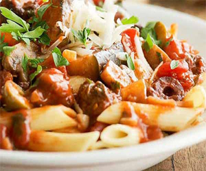   مصر اليوم - طريقة عمل مكرونة بالباذنجان والمشروم