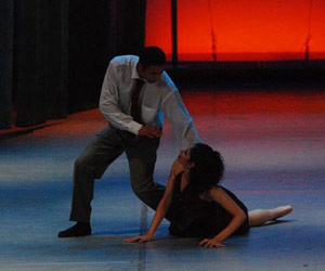   مصر اليوم - فرقة الرقص المسرحي الحديث في أوبرا الأسكندرية