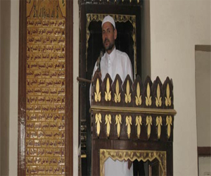   مصر اليوم - خطيب في الدقهلية يؤكد أن المشكلة هي خلط الدين بالدنيا