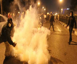   مصر اليوم - متظاهرون يطلقون النار في باب اللوق وذعر بين المواطنين وغلق للمحلات