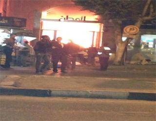 مصر اليوم - حرق مقر الوطن يثير ردود فعل غاضبة