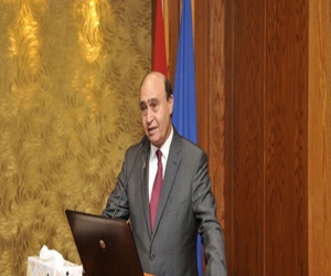   مصر اليوم - مميش: قناة السويس تعمل بشكل منتظم والجيش يؤمنها