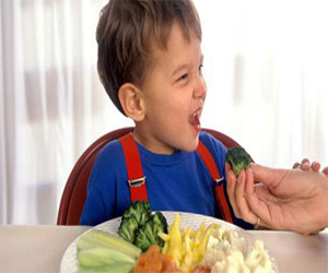   مصر اليوم - ما هي أنواع الأطعمة المفيدة للطفل ؟