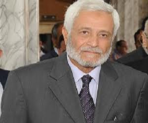 مصر اليوم - الغرياني يلتقي وفد الضباط الملتحين المحتجين أمام القومي لحقوق الإنسان