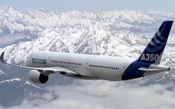   مصر اليوم - طائرة تونسية تعلق في ثلوج مطار أورلي في باريس