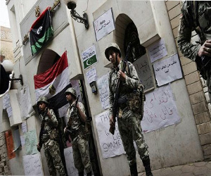   مصر اليوم - هدوء في محيط سفارة ليبيا بعد احتجاجات قبطية