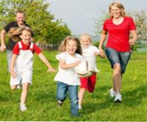   مصر اليوم - الرياضة تلعب دورًا محوريًا في تربية الأطفال الصغار