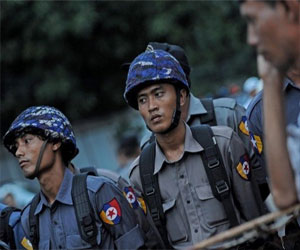   مصر اليوم - قوات الأمن البورمية تستخدم قنابل تحتوي على الفوسفور ضد متظاهرين