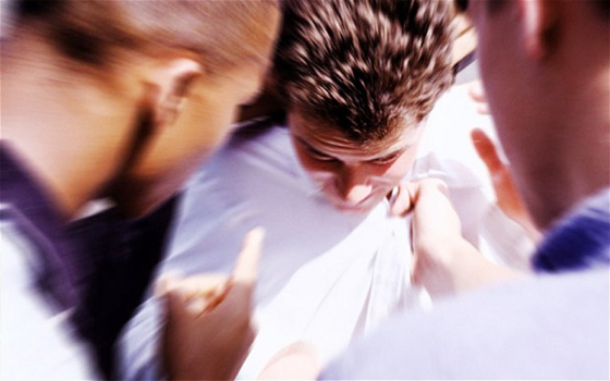 مصر اليوم - صبي بريطاني يضع خطة مفصلة من أجل التخلص من زملائه