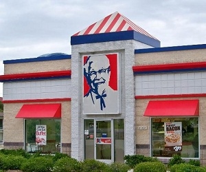   مصر اليوم - افتتاح مطعم دجاج كنتاكي KFC في بيت لحم