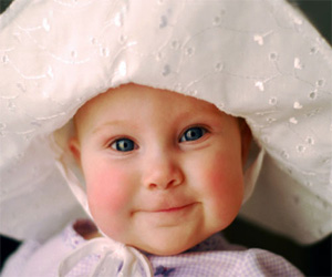   مصر اليوم - كيف تحمي رضيعك من حرارة الشمس؟