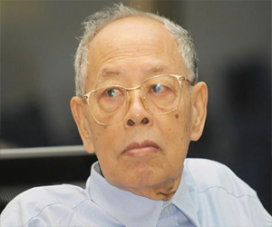   مصر اليوم - وفاة وزير خارجية الخمير الحمر