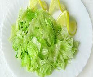   مصر اليوم - الخس والملوخية والألياف والمقليات أطعمة تكون الغازات