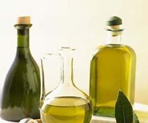   مصر اليوم - فوائد زيت الخروع للبشرة والشعر