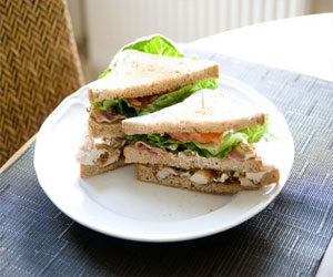   مصر اليوم - الكلوب ساندوتش