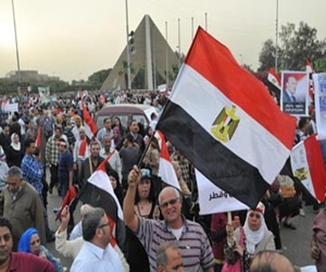   مصر اليوم - متظاهرو المنصة يدعون لمناصرة وتأييد الجيش في جمعة دعم الجيش