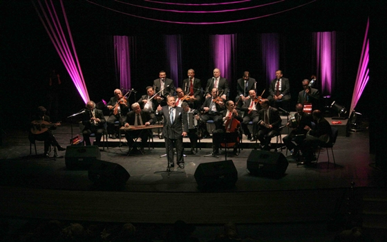   مصر اليوم - الرواد يحيي حفلاً فنيًا يعيد أمجاد الأغانية التراثية والقديمة