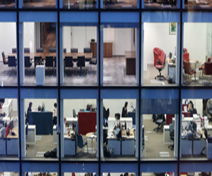   مصر اليوم - نوبات العمل الليلية لها علاقة بسرطان المبيض