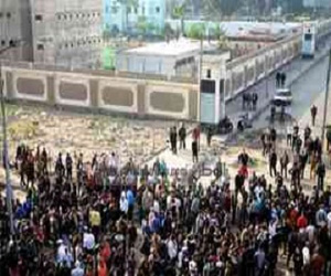   مصر اليوم - تجديد حبس 14 متهمًا في أحداث بورسعيد لمدة 15 يومًا