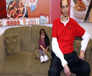   مصر اليوم - غينيس تتوج أقصر مرأة بالعالم في الكويت