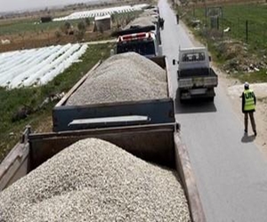   مصر اليوم - عبور 79 شاحنة مواد بناء قطاع غزة الأحد