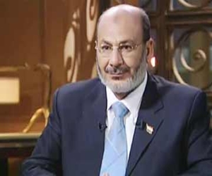   مصر اليوم - صفوت حجازي يشبه الفضائيات المصرية بـسحرة فرعون