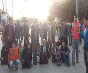   مصر اليوم - مسلحون يقطعون طريق العريش -القنطرة  في سيناء