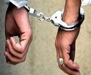   مصر اليوم - القبض على عاطلين اختطفا ربة منزل واعتديا عليها