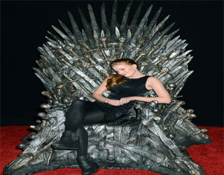   مصر اليوم - صوفي تيرنر ملكة في حفل لـGame Of Throne