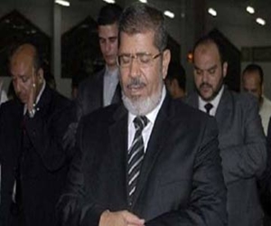   مصر اليوم - الرئيس مرسى يؤدى صلاة الجمعة في المنطقة المركزية العسكرية