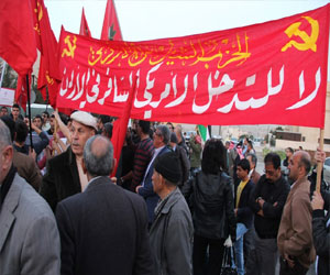   مصر اليوم - أردنيون يحتجون أمام سفارة أميركا على زيارة أوباما