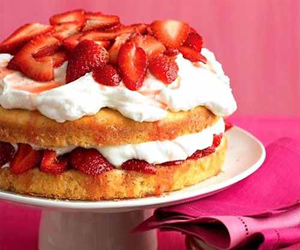   مصر اليوم - كيك الفرولة والكريمة