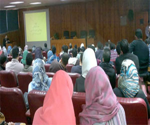   مصر اليوم - طلبة طب المنيا من تبرعاتهم يطورون المستشفى الجامعي