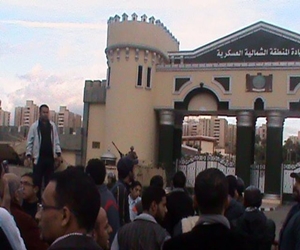   مصر اليوم - نشطاء الإسكندرية يتجهون لـالعسكرية الشمالية للتنديد بـالإخوان