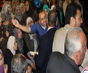   مصر اليوم - مشادات ومشاحنات بين أعضاء نقابة التمريض في جمعيتهم العمومية