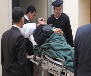   مصر اليوم - الحكم فى دعوى الإفراج الصحي عن مبارك بعد تنازل محاميه عنها الثلاثاء