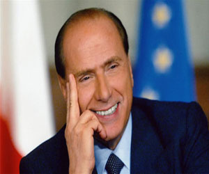 مصر اليوم - بيرلسكوني يهدد باللجوء إلى الانتخابات المبكرة حال استبعاده من الائتلاف الحاكم