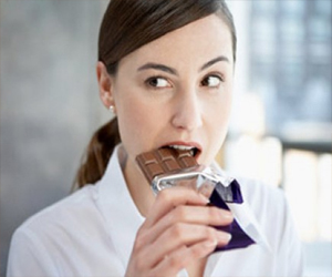   مصر اليوم - الشيكولاتة تزيد من تردي الحالة المزاجية