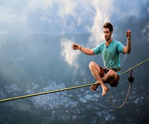   مصر اليوم - موب مونكيز يبحثون عن الإثارة في المرتفاعات