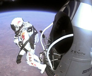   مصر اليوم - مغامر نمساوي يرغب في الصعود إلى سطح القمر