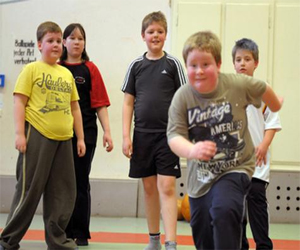   مصر اليوم - بدانة مرحلة الطفولة مرتبطة بالجينات